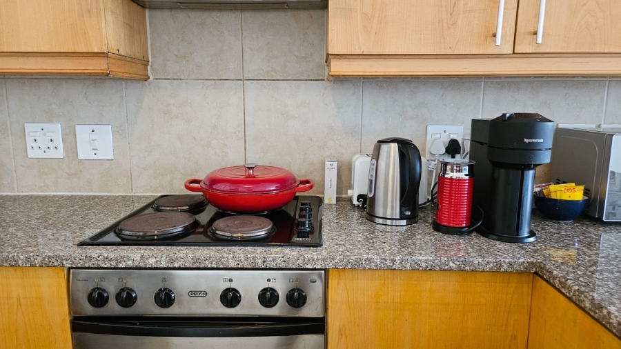 To Let 2 Bedroom Property for Rent in De Waterkant Western Cape